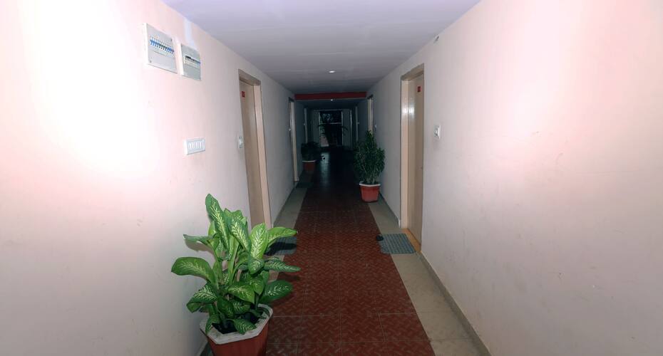 Lodge Shivalaya, Jabalpur 5